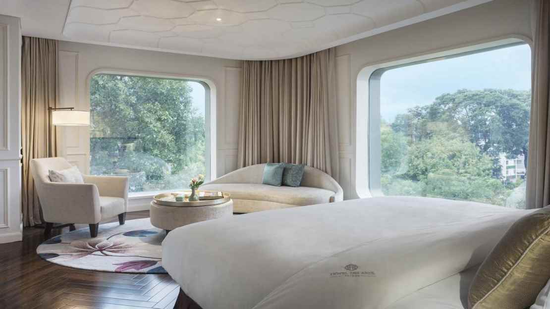 Executive Studio Suite